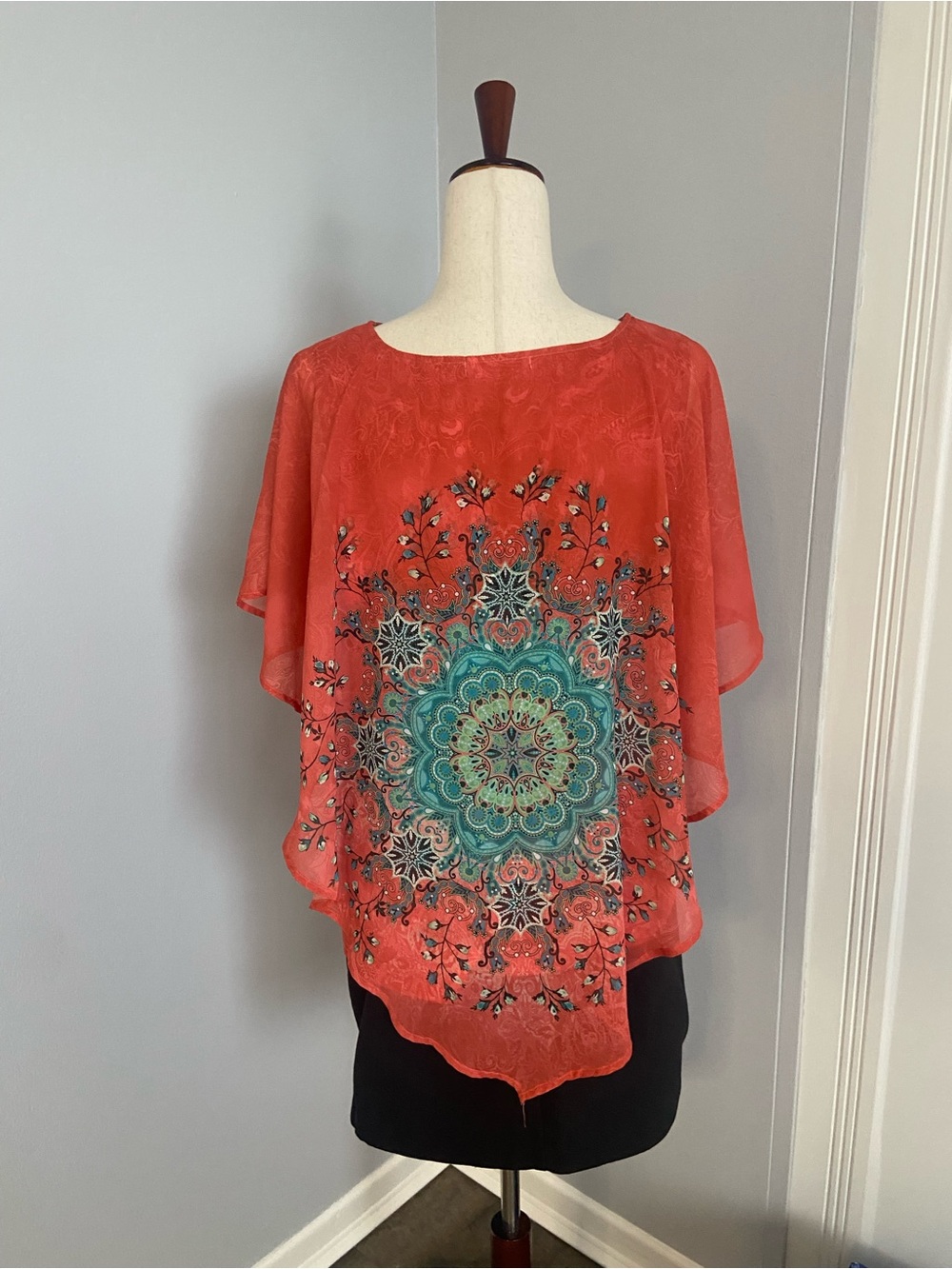 Masseys women’s Coral Tunic with kaftan teal Medallion Print with inner L EUC - Picture 4 of 16